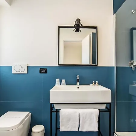 Bloom Hotel