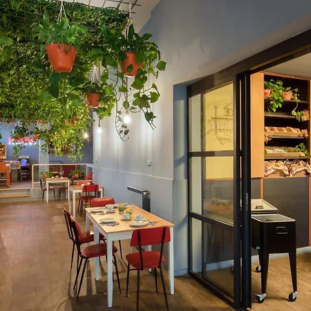 Bloom Hotel Rome
