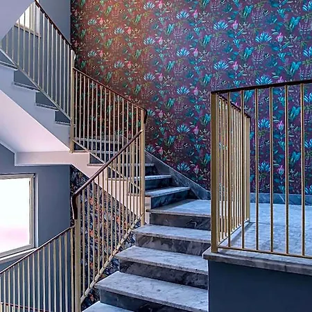 Bloom Hotel 3*