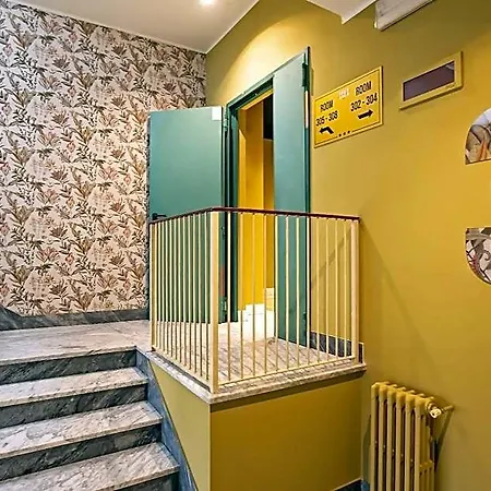 Bloom Hotel